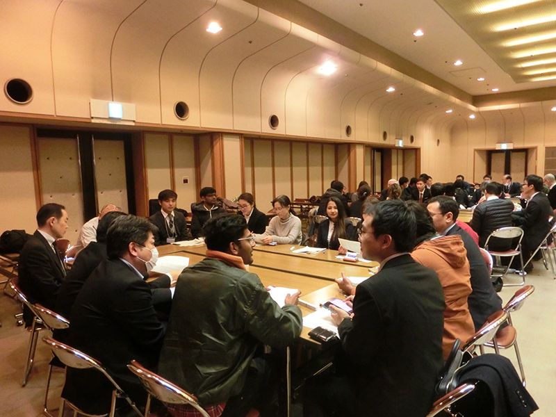 hoạt động giao lưu của du học sinh và doanh nghiệp